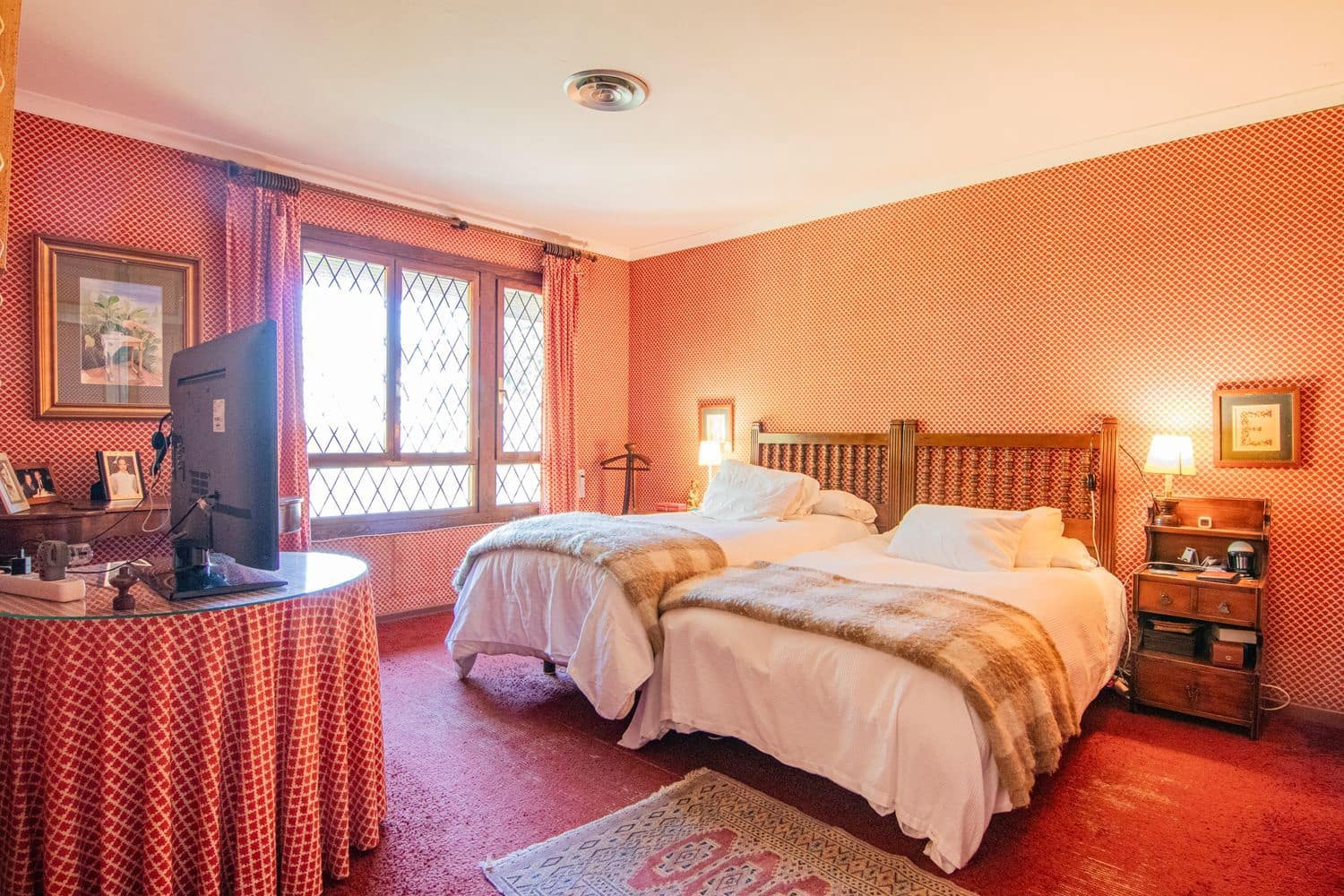 5 soveværelse Villa til salg i Gozon med garage - € 2.000.000 (Ref: 8792193)