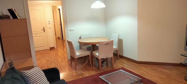 2 soveværelse Lejlighed til salg i Centro Urbano, Oviedo med garage - € 220.000 (Ref: 8800518)
