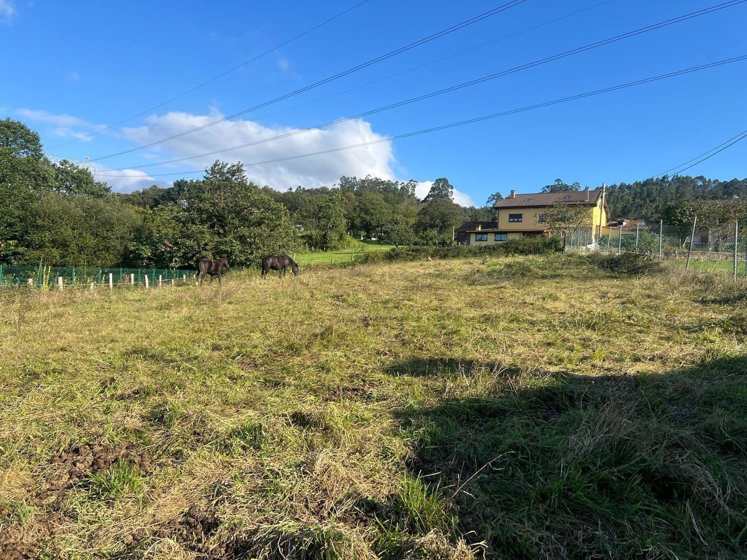 Mark till salu i Siero - 64 900 € (Ref: 8809094)