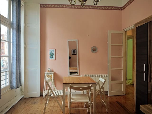 1 bedroom Apartment for rent in Avilés with garage - € 500 (Ref: 8812196)