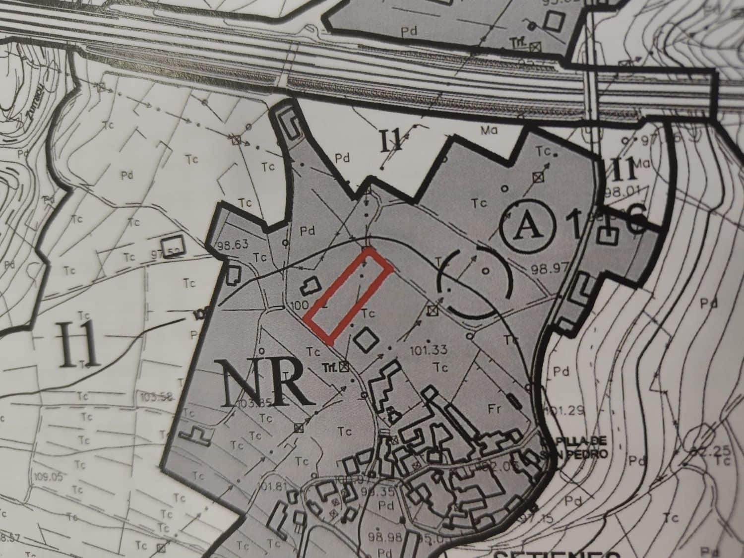 Ubebygd land til salgs i Luarca - € 65 000 (Ref: 8826915)