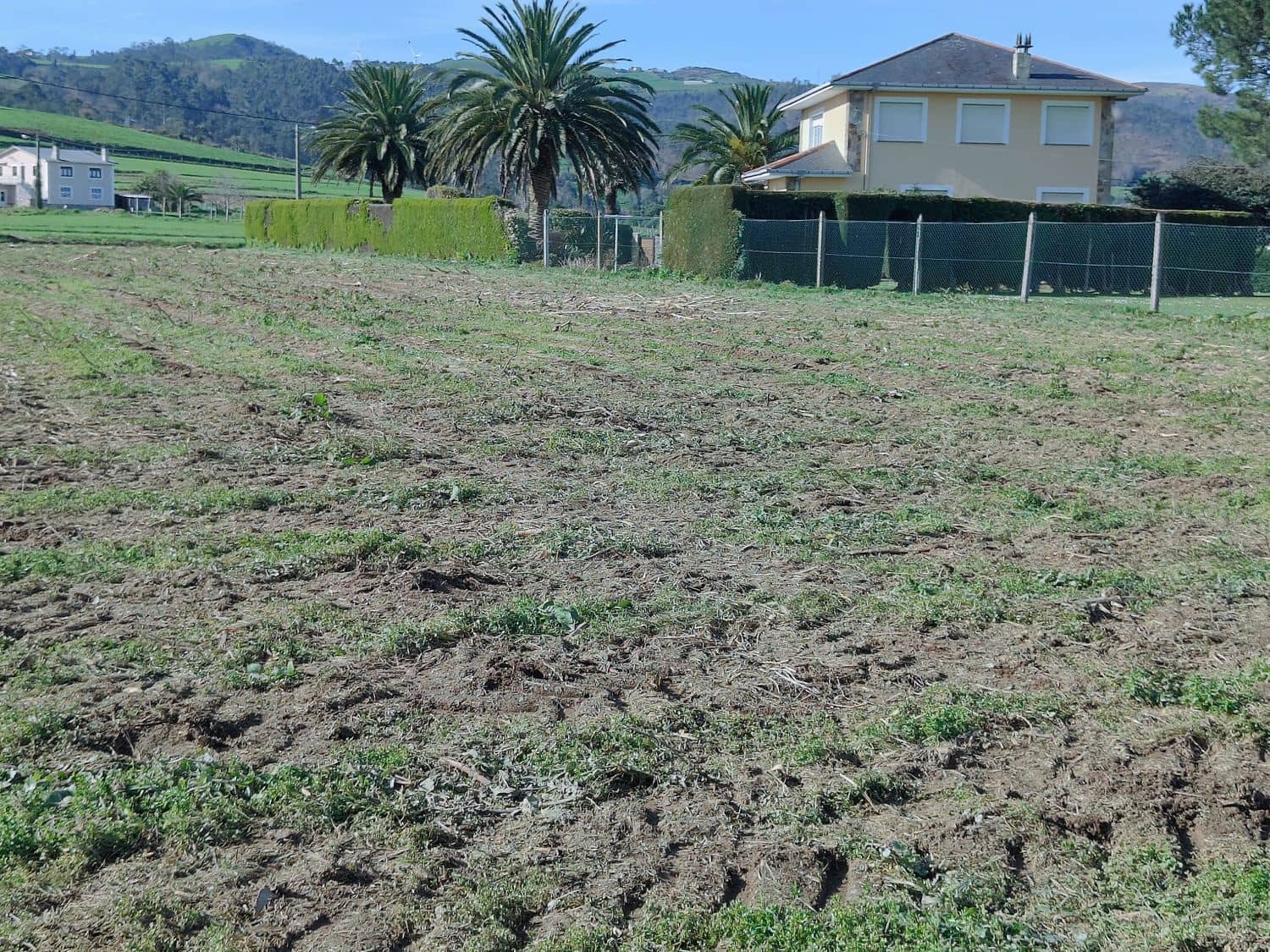 Ubebygd land til salgs i Luarca - € 65 000 (Ref: 8826915)