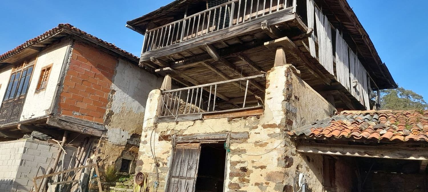 4 sypialnia Finka/Dom wiejski na sprzedaż w Luarca z garażem - 49 900 € (Ref: 8842914)