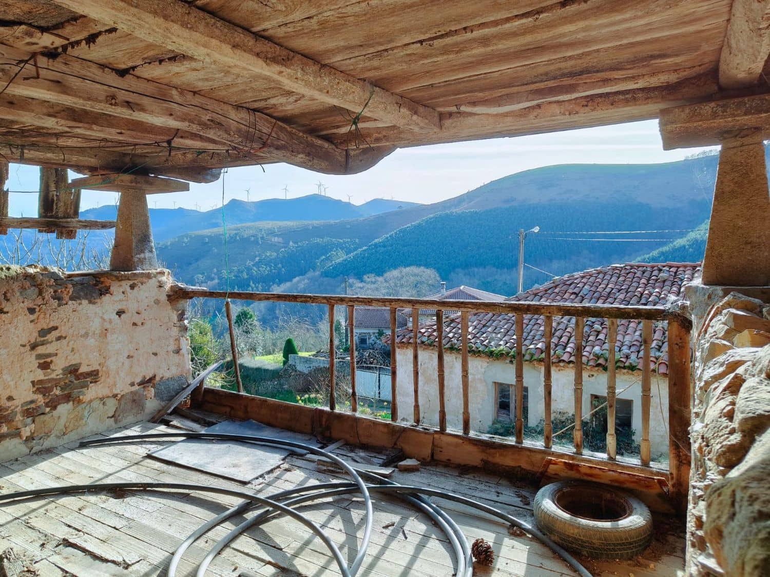 4 sypialnia Finka/Dom wiejski na sprzedaż w Luarca z garażem - 49 900 € (Ref: 8842914)