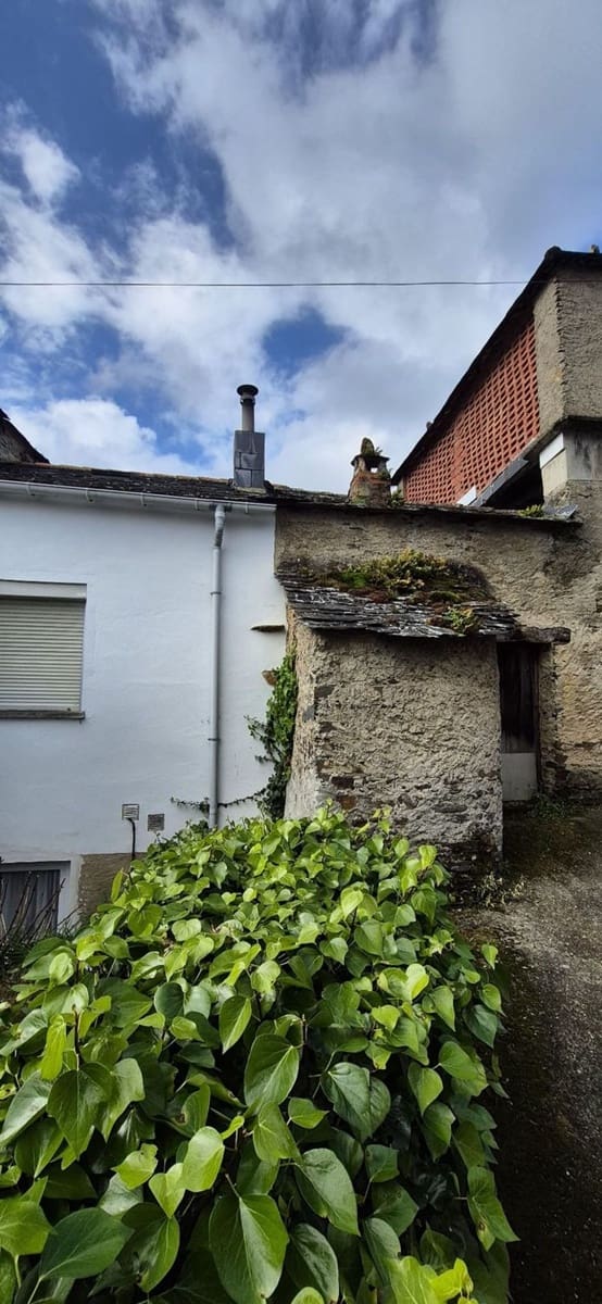 2 chambre Finca/Maison de Campagne à vendre à Coana avec garage - 50 000 € (Ref: 8842915)