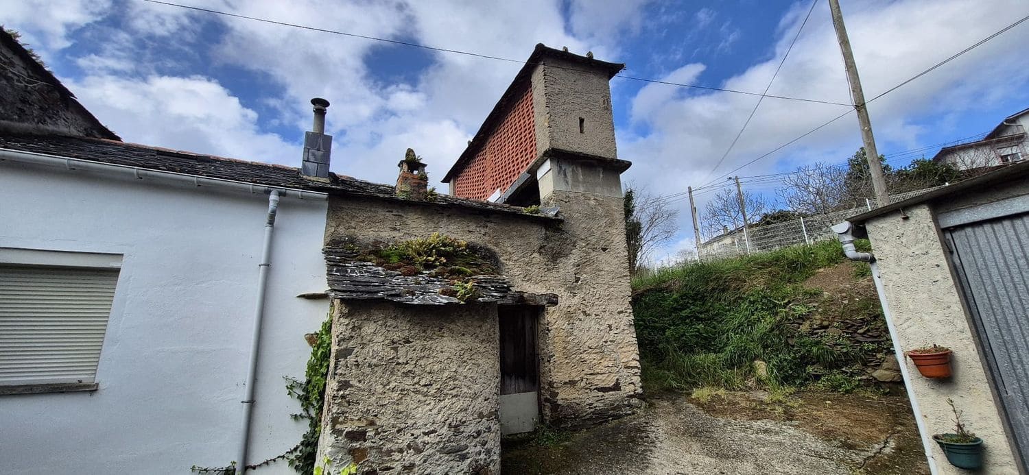 2 chambre Finca/Maison de Campagne à vendre à Coana avec garage - 50 000 € (Ref: 8842915)