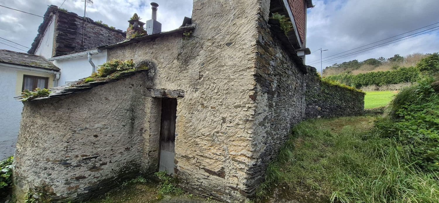 2 chambre Finca/Maison de Campagne à vendre à Coana avec garage - 50 000 € (Ref: 8842915)