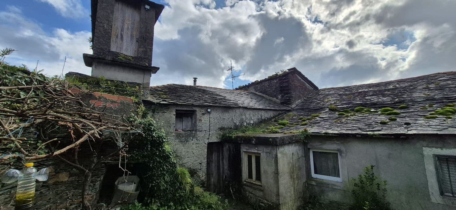 2 chambre Finca/Maison de Campagne à vendre à Coana avec garage - 50 000 € (Ref: 8842915)