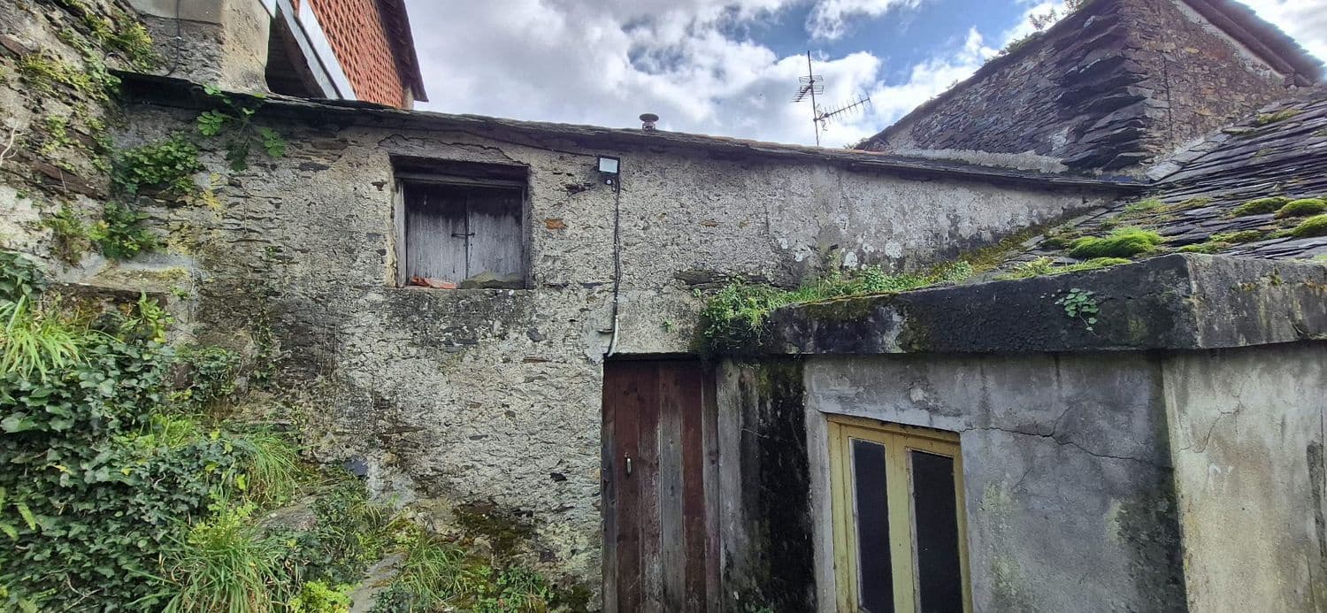 2 chambre Finca/Maison de Campagne à vendre à Coana avec garage - 50 000 € (Ref: 8842915)