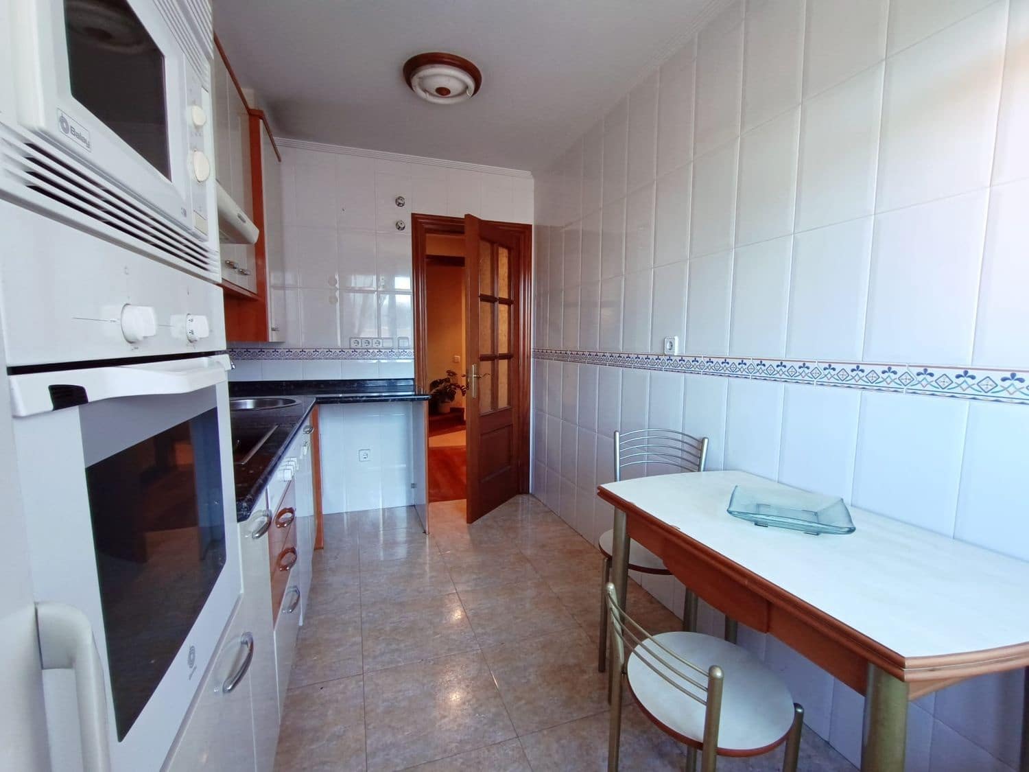 2 soveværelse Lejlighed til salg i Nava med garage - € 132.000 (Ref: 8862133)