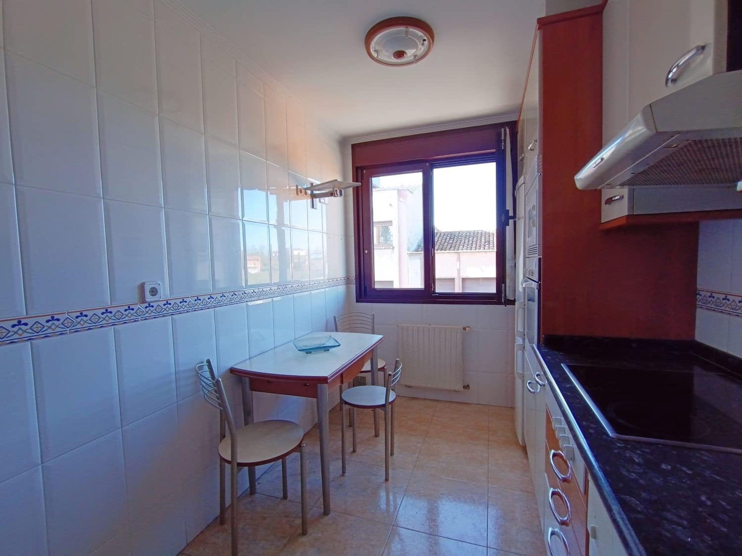 2 soveværelse Lejlighed til salg i Nava med garage - € 132.000 (Ref: 8862133)