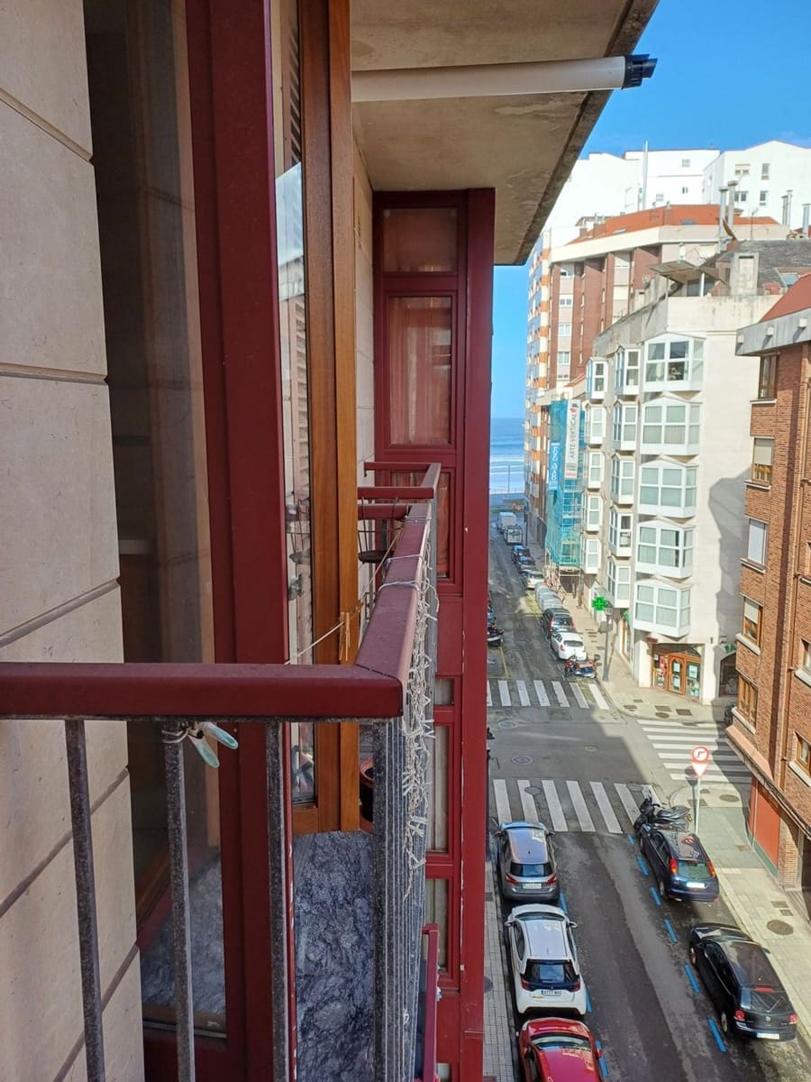 2 soveværelse Lejlighed til salg i Gijon med garage - € 360.000 (Ref: 8862136)