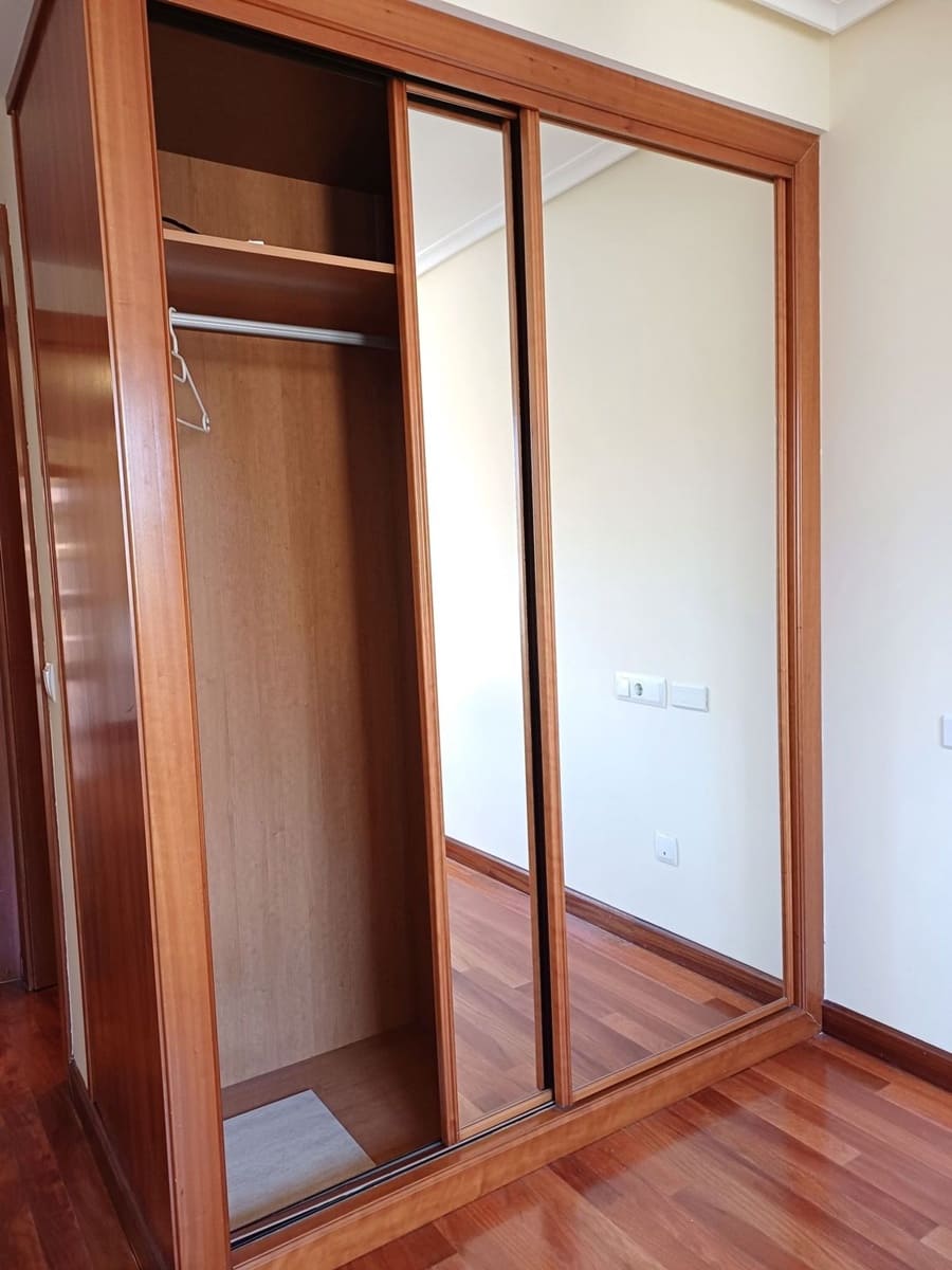 2 soveværelse Lejlighed til salg i Gijon med garage - € 360.000 (Ref: 8862136)