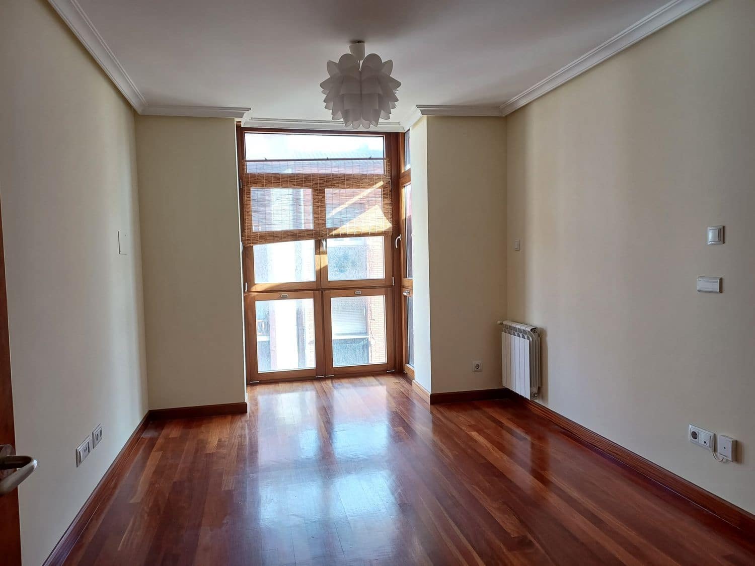 2 soveværelse Lejlighed til salg i Gijon med garage - € 360.000 (Ref: 8862136)