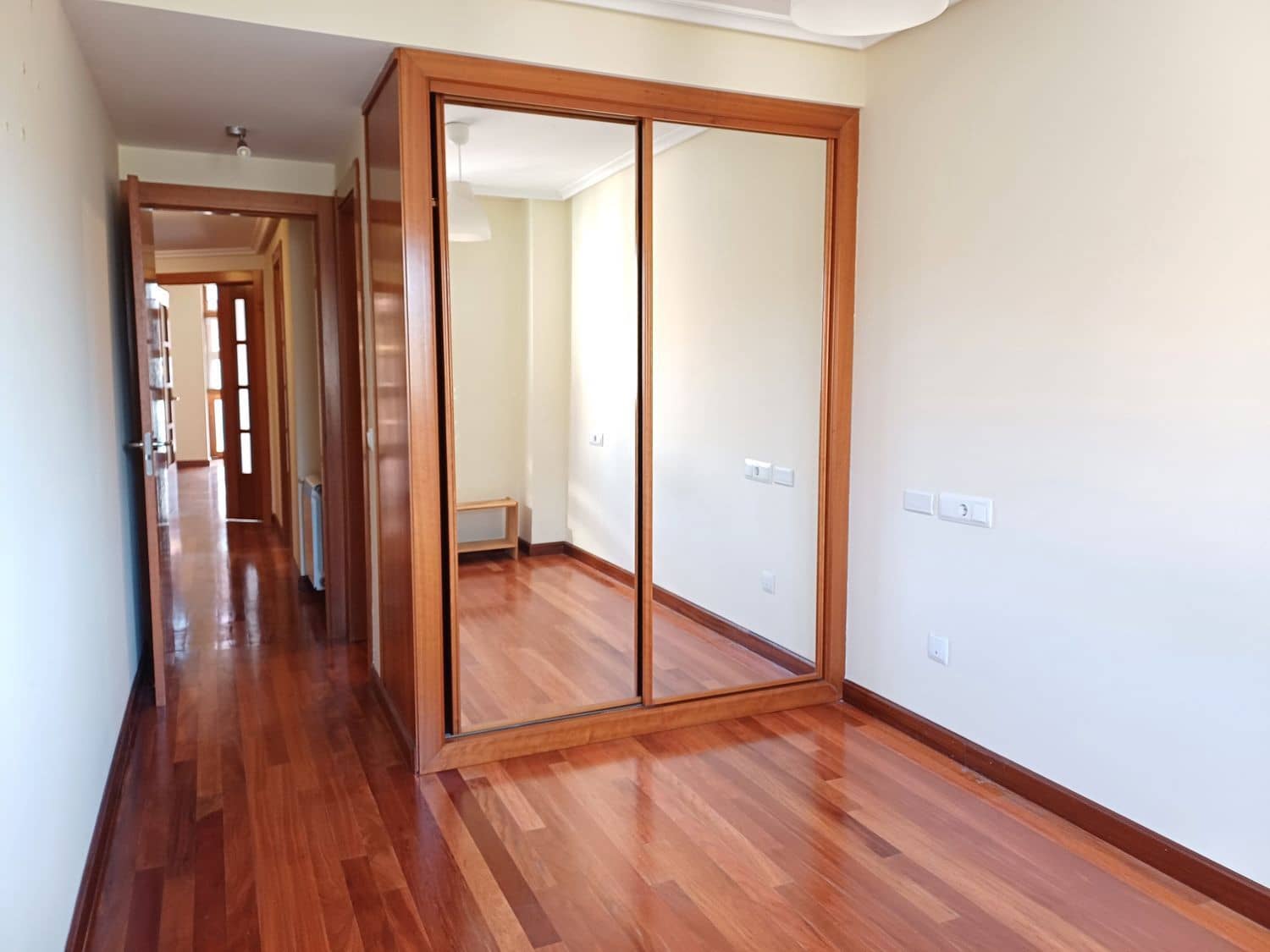 2 soveværelse Lejlighed til salg i Gijon med garage - € 360.000 (Ref: 8862136)