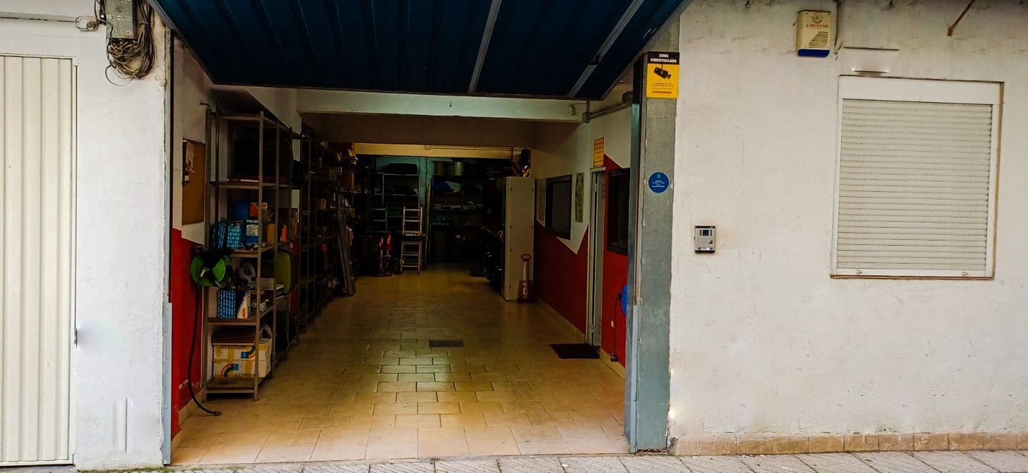 Commerciale in vendita in Oviedo - 85.000 € (Rif: 8862139)