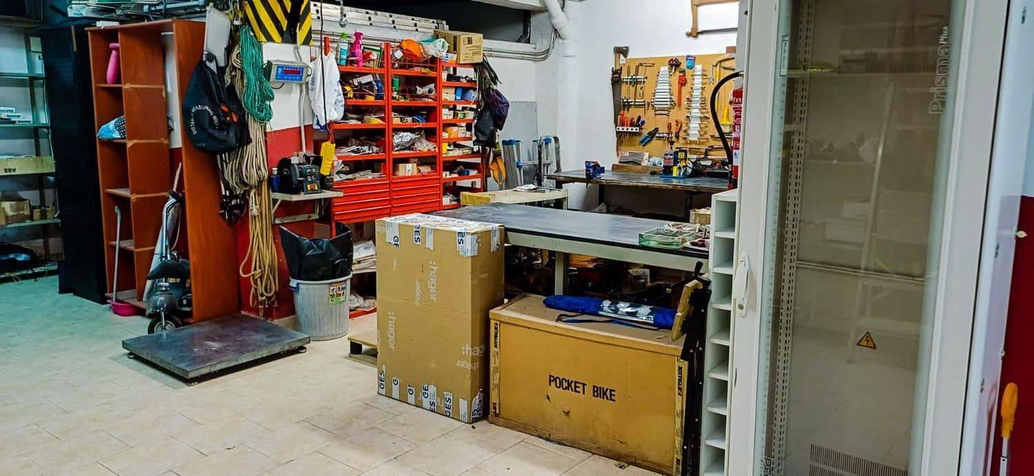 Commerciale in vendita in Oviedo - 85.000 € (Rif: 8862139)