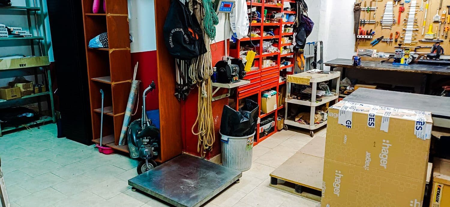 Commerciale in vendita in Oviedo - 85.000 € (Rif: 8862139)