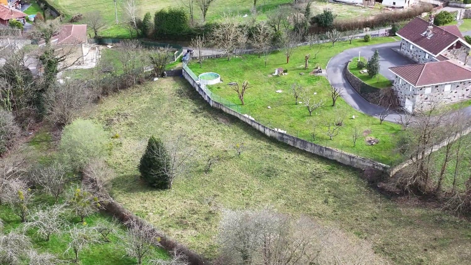 Grunde uden byggetilladelser til salg i Siero - € 88.000 (Ref: 8881290)