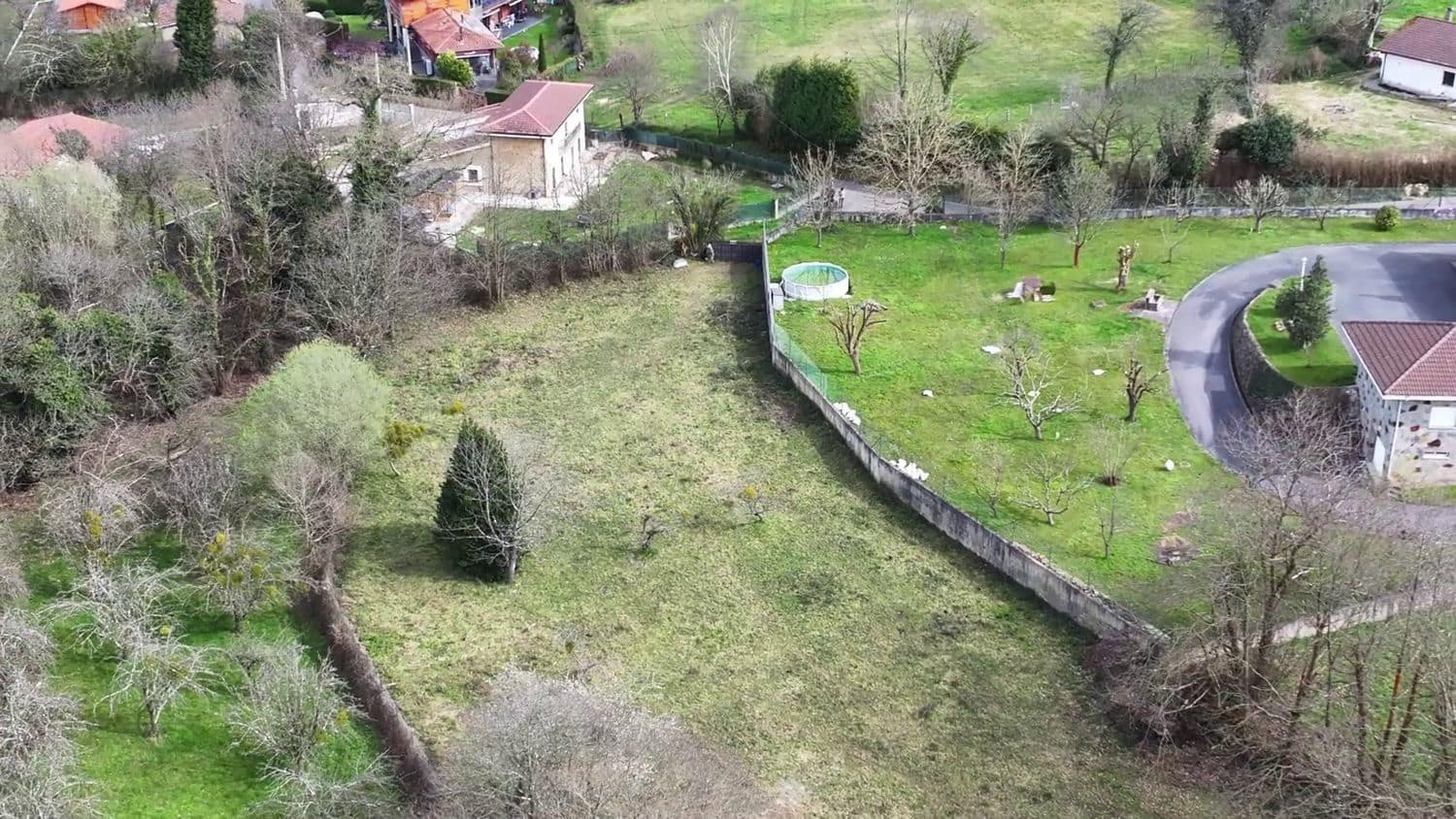 Grunde uden byggetilladelser til salg i Siero - € 88.000 (Ref: 8881290)