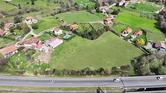 Mark till salu i Ribadesella - 54 000 € (Ref: 8881291)