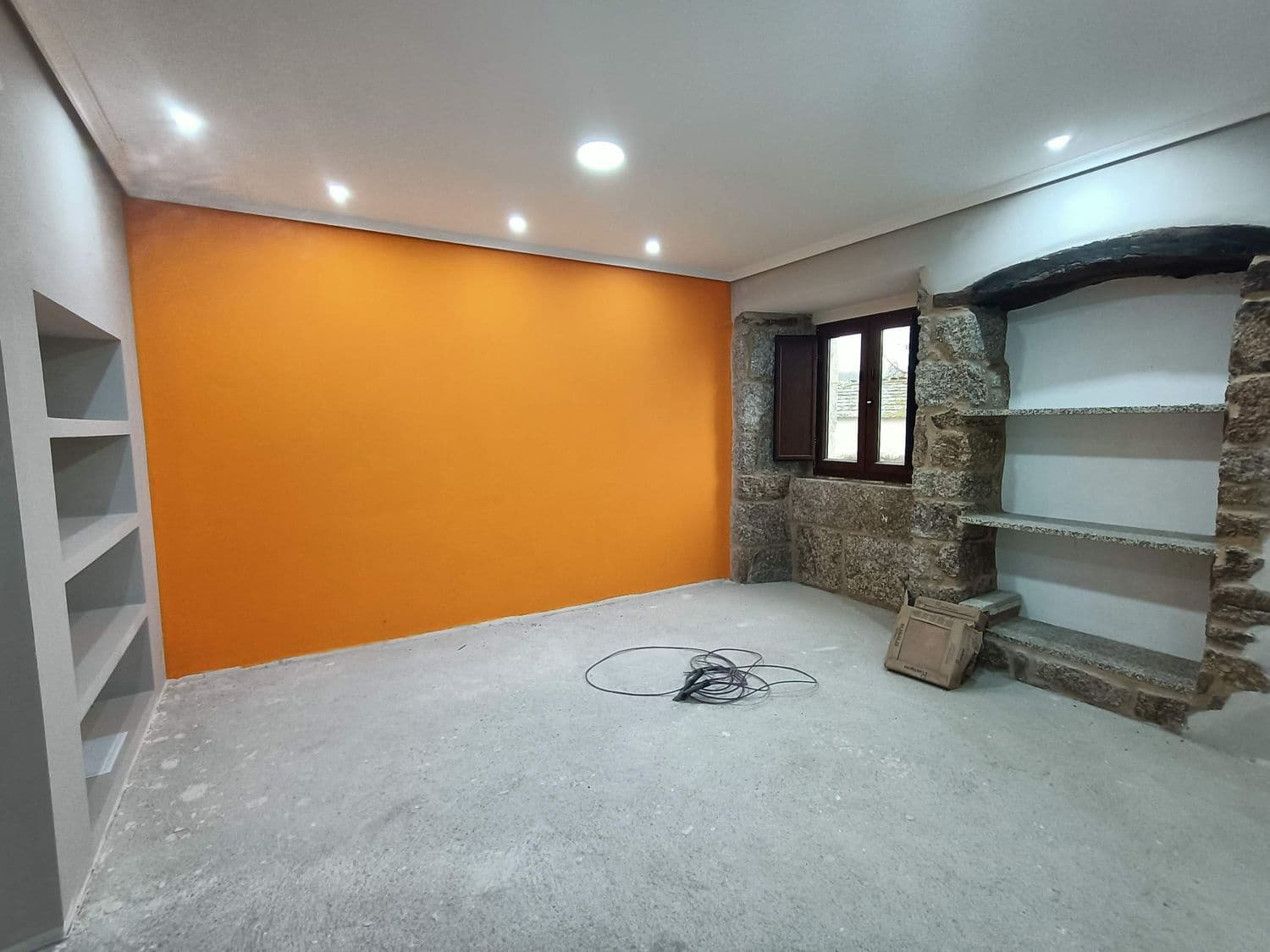 6 soveværelse Finca/Landehus til salg i Lugo by med swimmingpool garage - € 449.000 (Ref: 8881293)