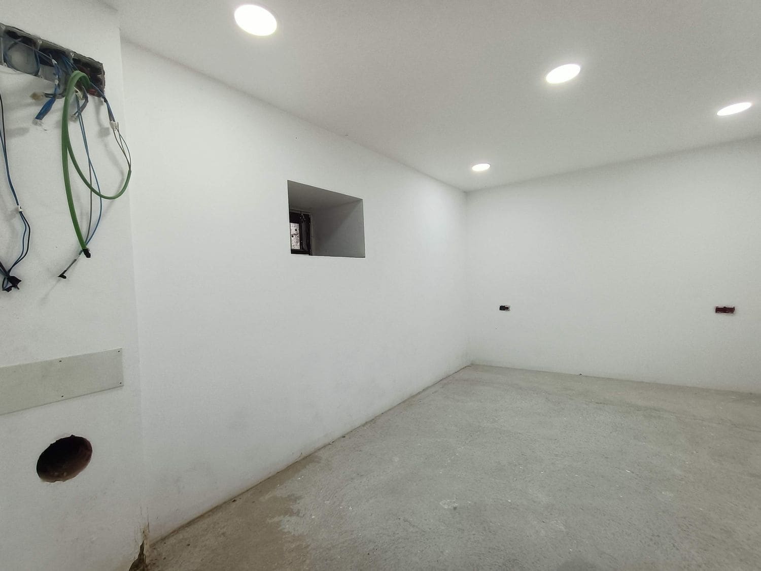 6 soveværelse Finca/Landehus til salg i Lugo by med swimmingpool garage - € 449.000 (Ref: 8881293)