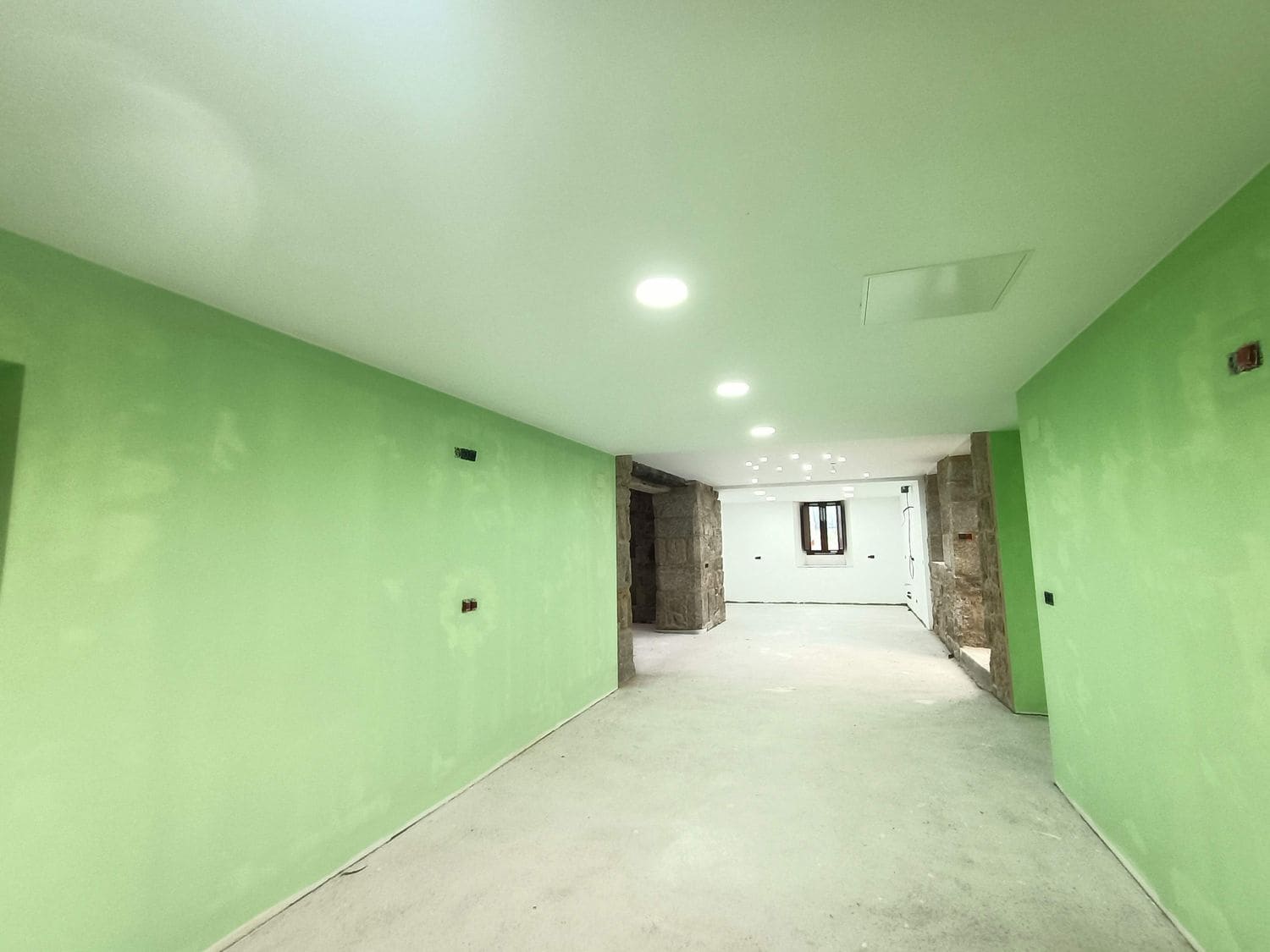 6 soveværelse Finca/Landehus til salg i Lugo by med swimmingpool garage - € 449.000 (Ref: 8881293)