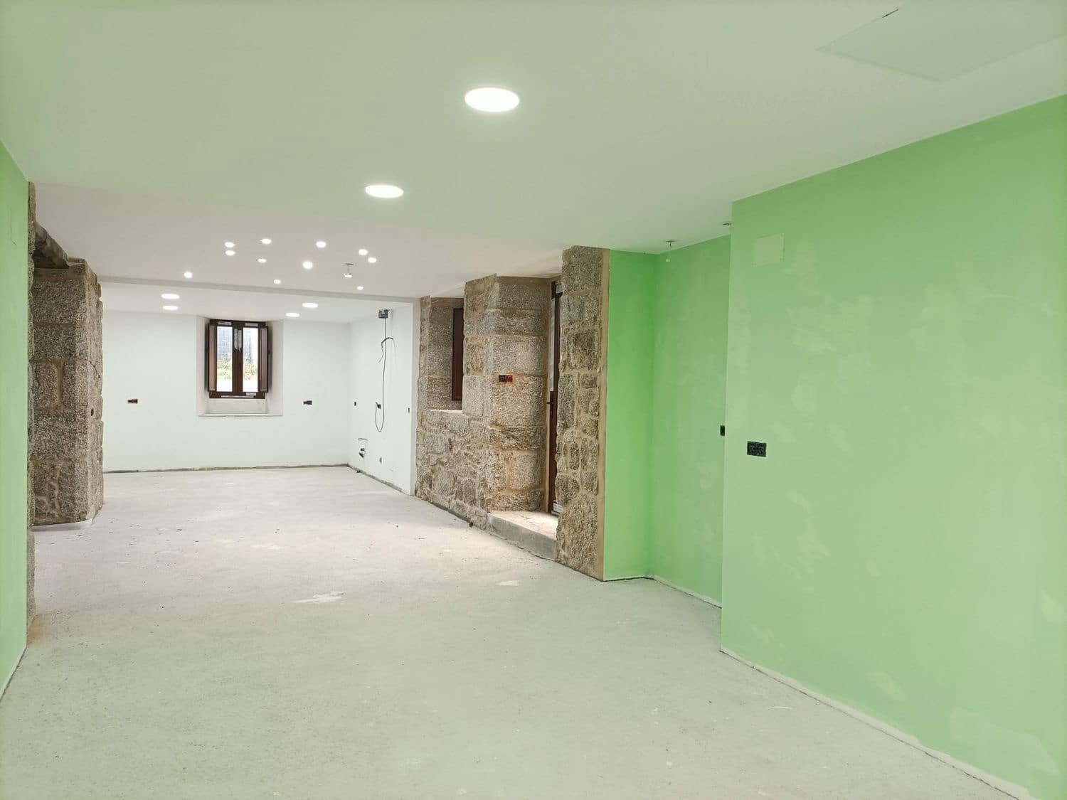 6 soveværelse Finca/Landehus til salg i Lugo by med swimmingpool garage - € 449.000 (Ref: 8881293)