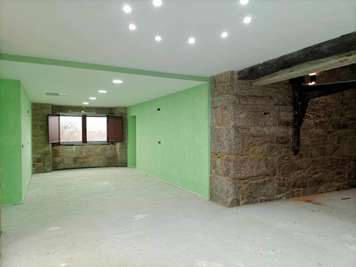 6 soveværelse Finca/Landehus til salg i Lugo by med swimmingpool garage - € 449.000 (Ref: 8881293)