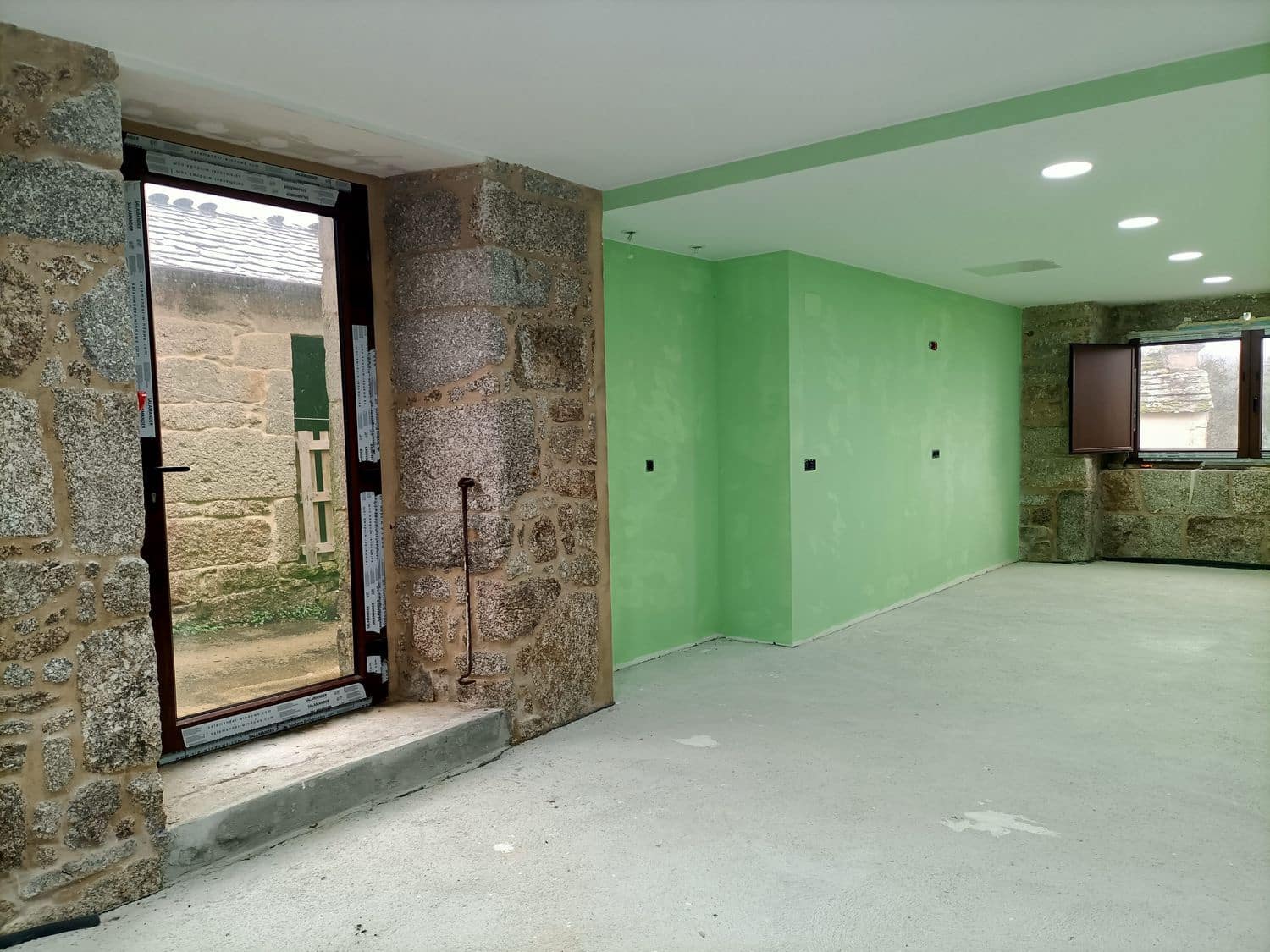 6 soveværelse Finca/Landehus til salg i Lugo by med swimmingpool garage - € 449.000 (Ref: 8881293)