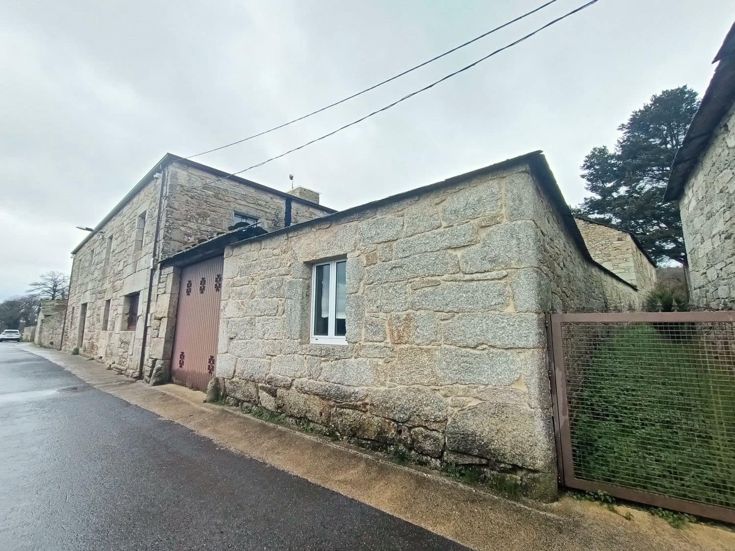 6 soveværelse Finca/Landehus til salg i Lugo by med swimmingpool garage - € 449.000 (Ref: 8881293)