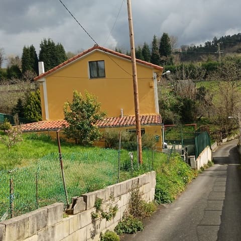 6 soverom Villa til salgs i Siero med garasje - € 325 000 (Ref: 8883919)