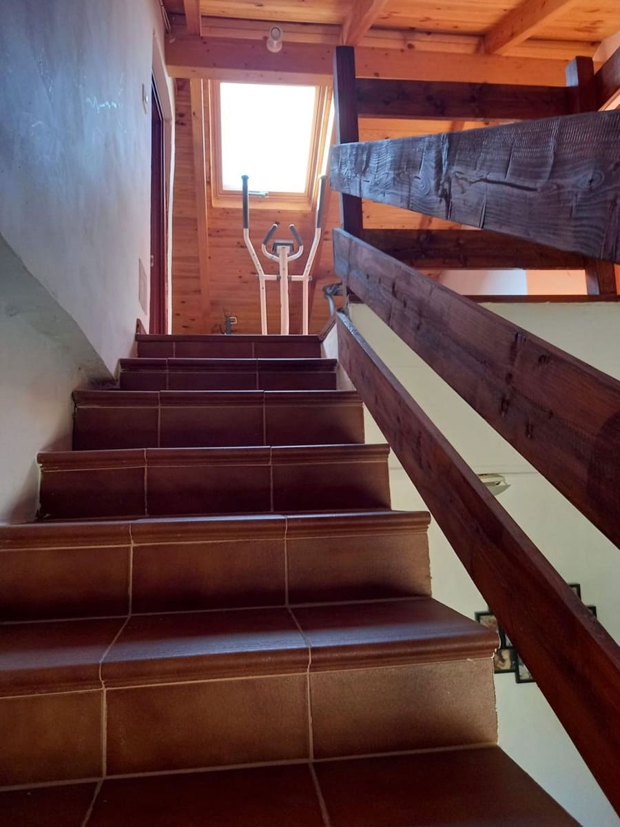 6 soveværelse Villa til salg i Siero med garage - € 325.000 (Ref: 8883919)