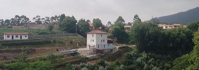 5 Zimmer Villa zu verkaufen in Muros de Nalón mit Garage - 254.000 € (Ref: 8885662)