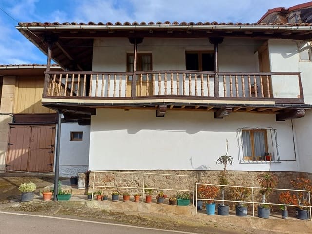 4 quarto Casa em Banda para venda em Illas com garagem - 184 000 € (Ref: 8892037)