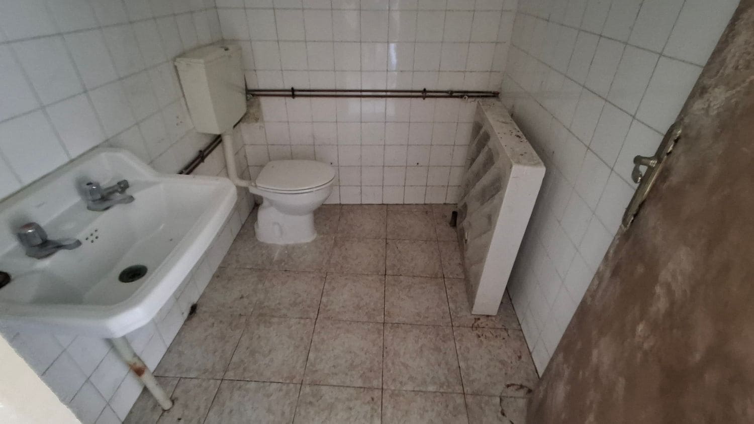 6 soveværelse Byhus til salg i Siero med garage - € 46.990 (Ref: 8905008)