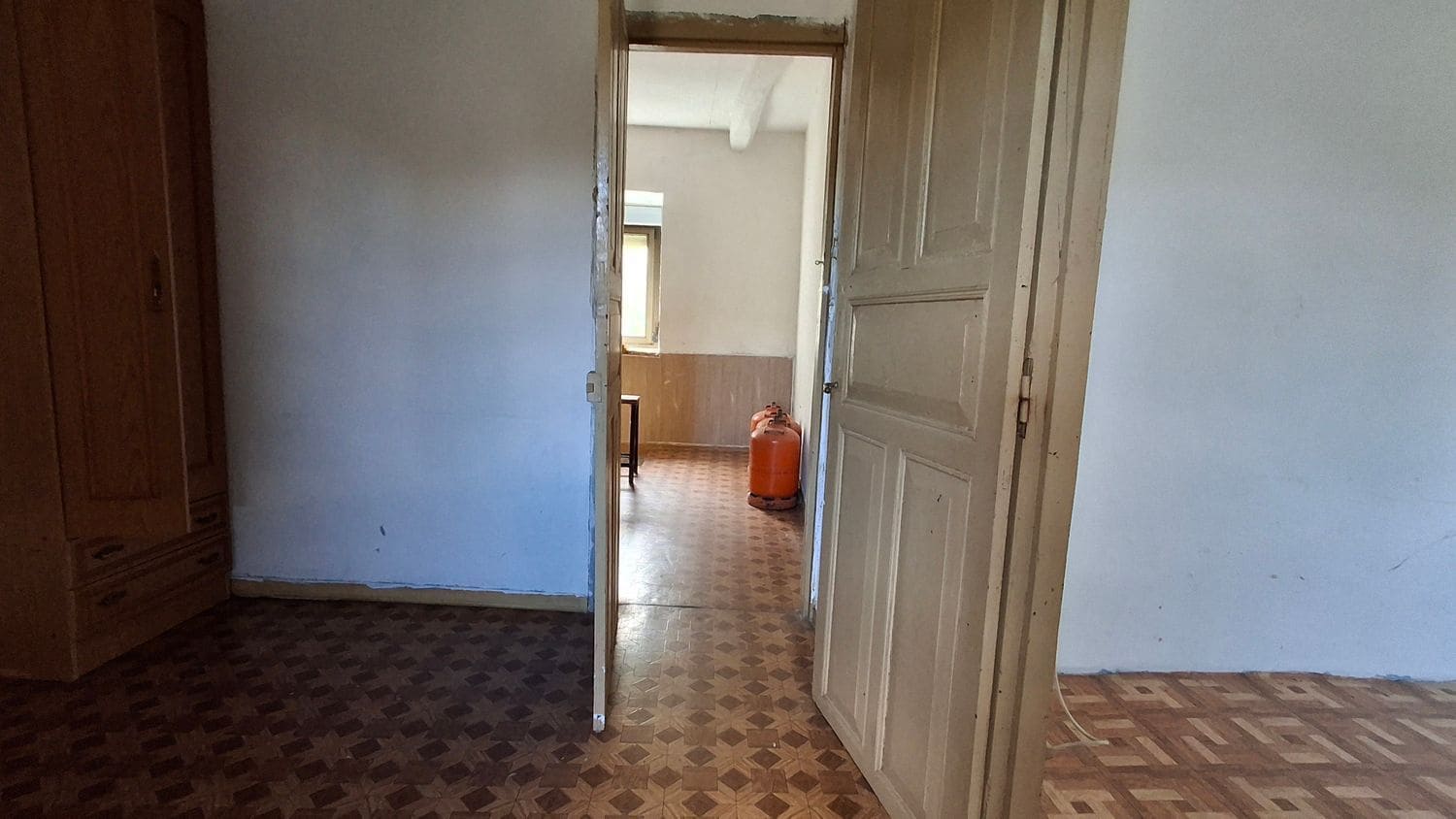 6 soveværelse Byhus til salg i Siero med garage - € 46.990 (Ref: 8905008)