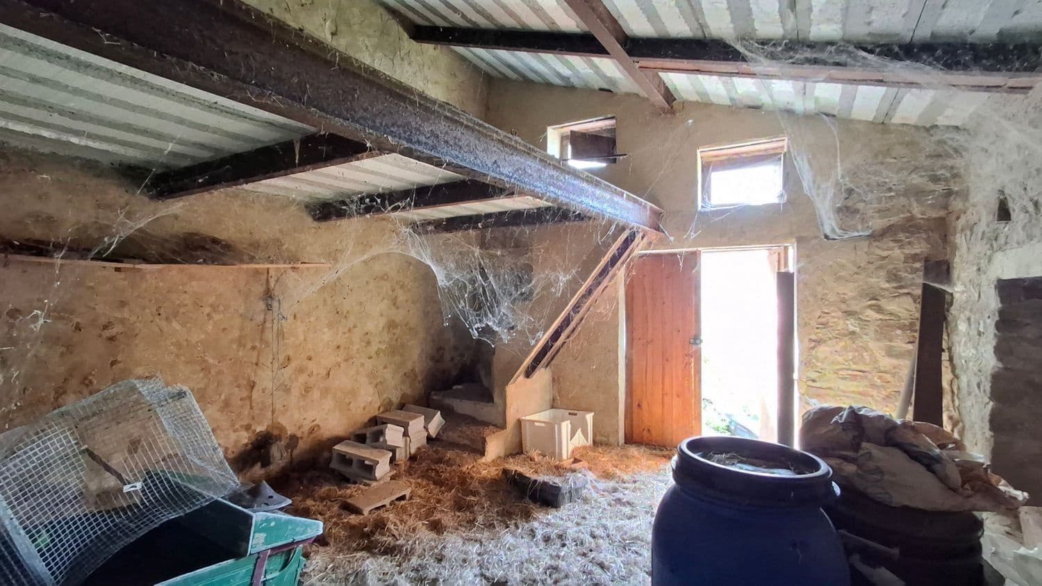 6 soveværelse Byhus til salg i Siero med garage - € 46.990 (Ref: 8905008)