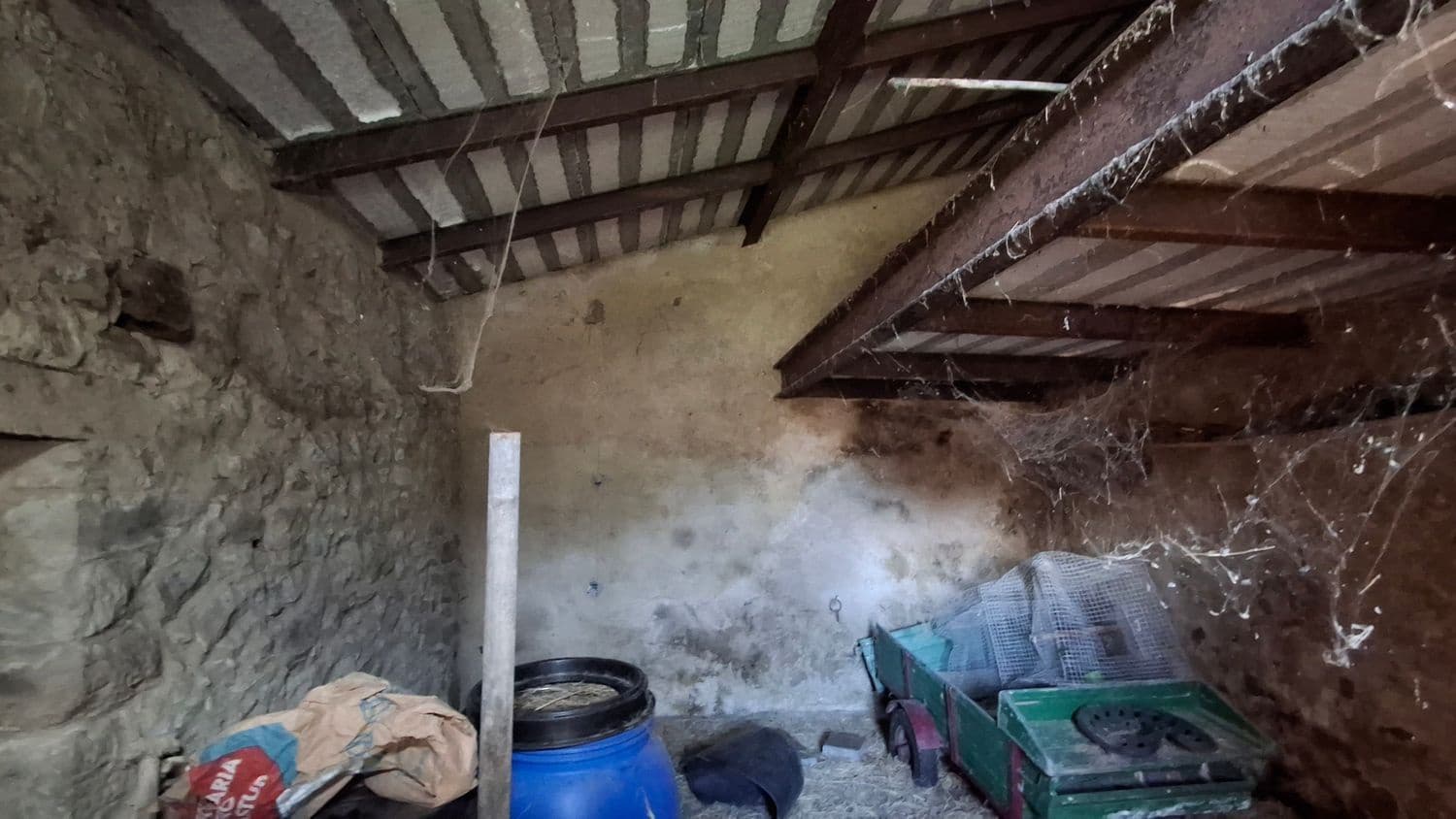 6 soveværelse Byhus til salg i Siero med garage - € 46.990 (Ref: 8905008)