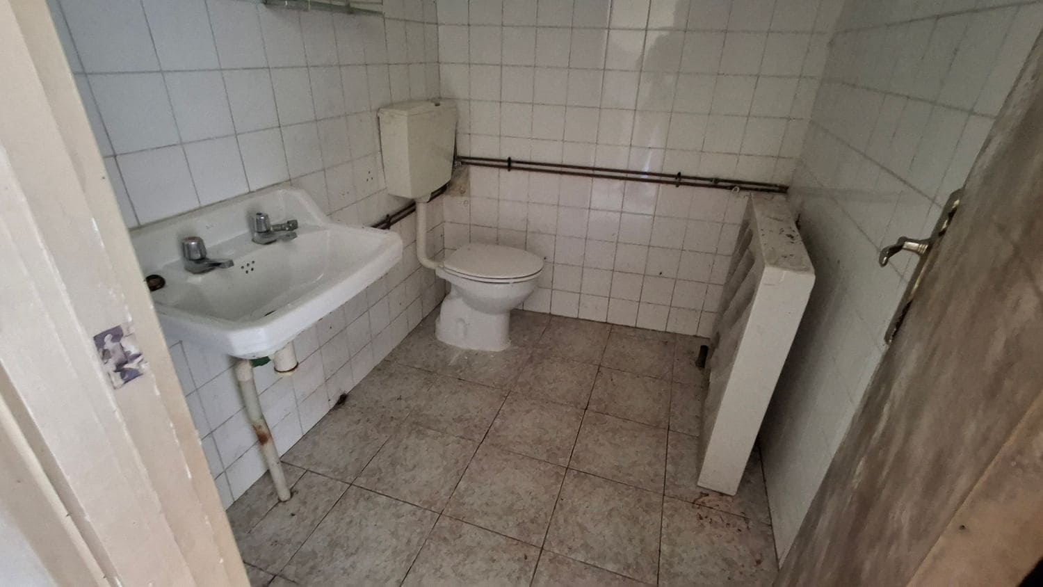 6 soveværelse Byhus til salg i Siero med garage - € 46.990 (Ref: 8905008)