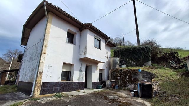 6 bedroom Townhouse for sale in Siero with garage - € 46,990 (Ref: 8905008)