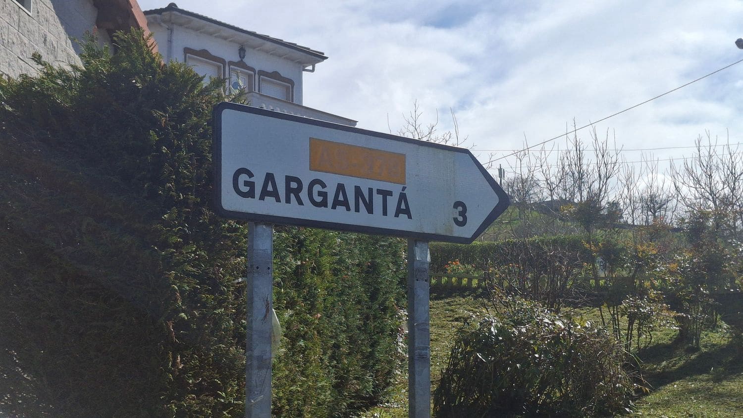 6 soveværelse Byhus til salg i Siero med garage - € 46.990 (Ref: 8905008)