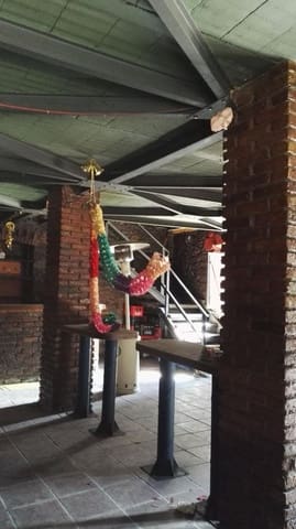 Byhus til salg i Mieres med garage - € 150.000 (Ref: 8910874)