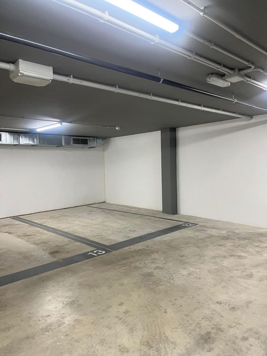 Garage til salg i Murcia by - € 70.000 (Ref: 8910875)