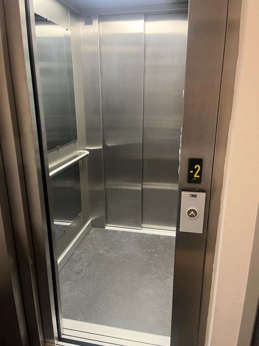 Garage til salg i Murcia by - € 70.000 (Ref: 8910875)