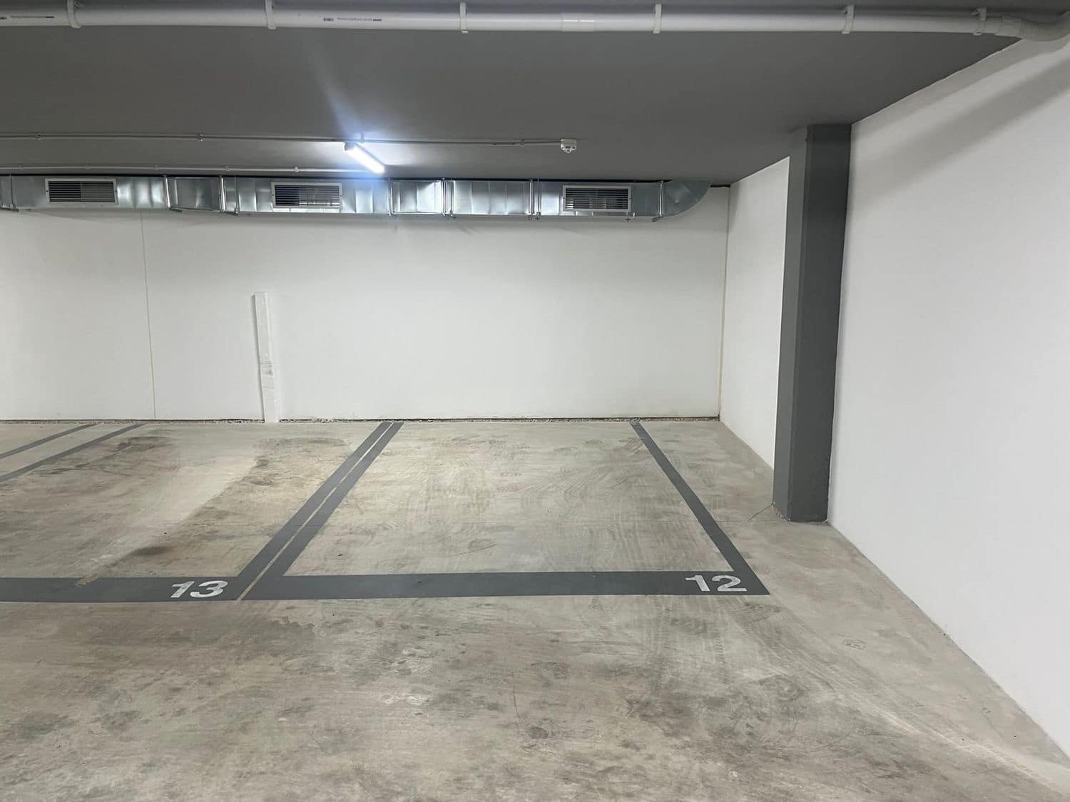 Garage til salg i Murcia by - € 70.000 (Ref: 8910875)