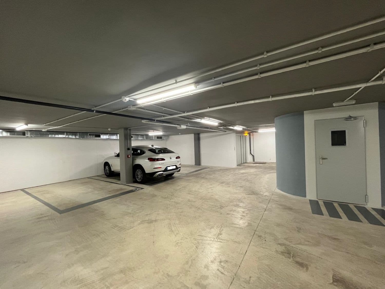 Garage til salg i Murcia by - € 70.000 (Ref: 8910875)