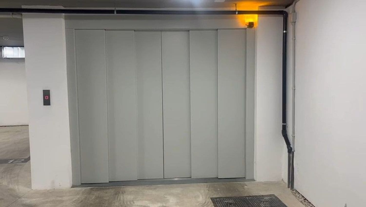 Garage til salg i Murcia by - € 70.000 (Ref: 8910875)