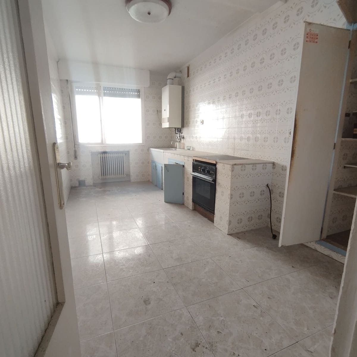 5 sypialnia Apartament na sprzedaż w Carreno z garażem - 180 000 € (Ref: 8910876)